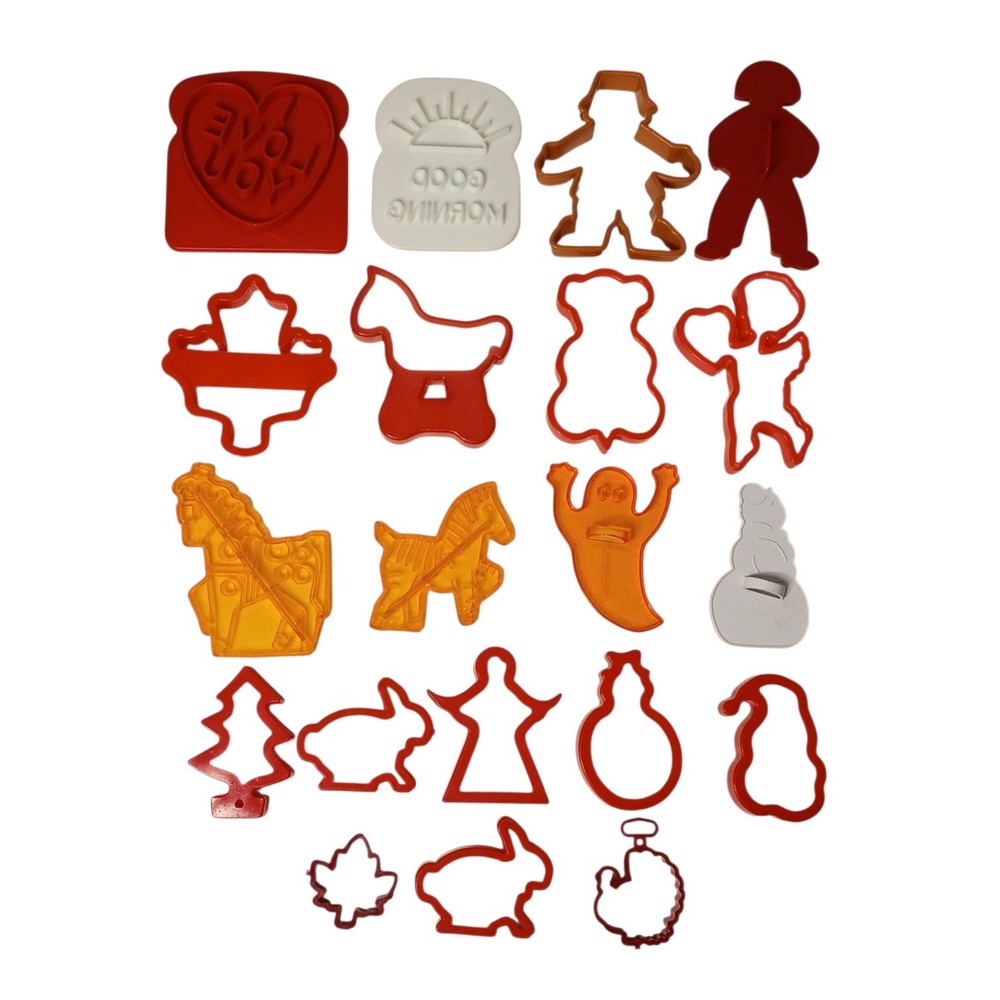 Lot of 20 Vintage Christmas Cookie‎ Cutters Plastic Random Holidays Christmas